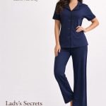 Short-sleeved pajamas.