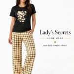 Printed short-sleeved pajamas .